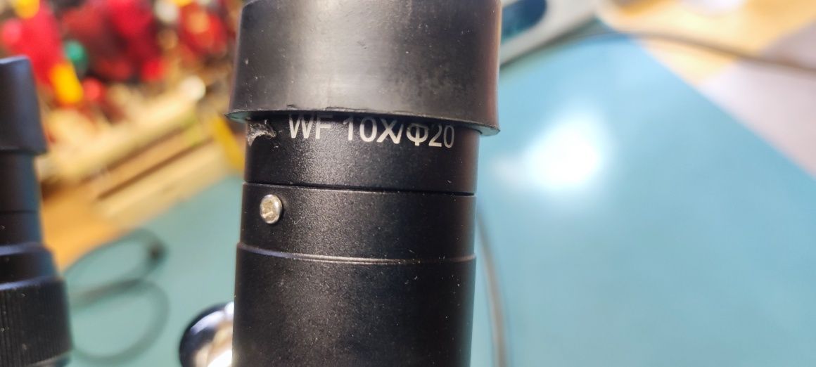 Mikroskop Delta 10x z oświetleniem LED