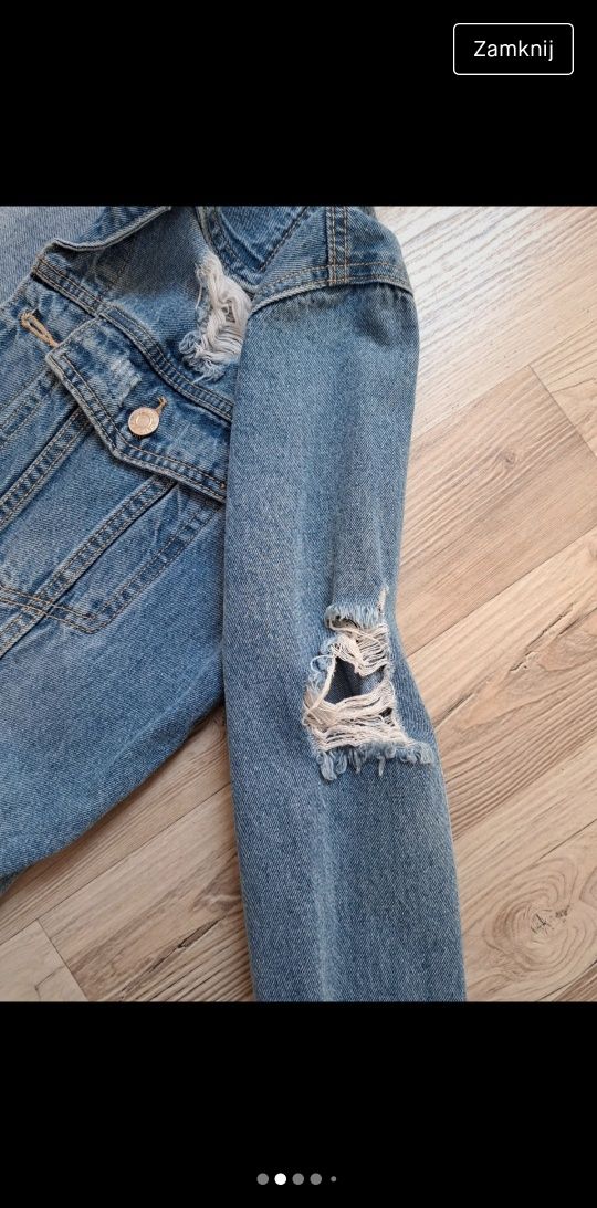 Kurtka jeansowa z przetarciami