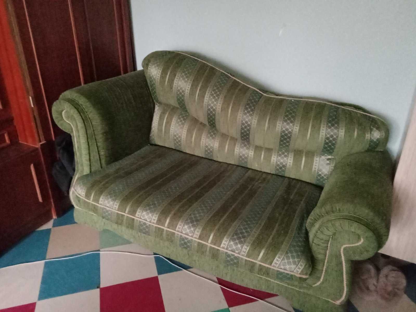 Комплект,диван+крісло меблевої фабрики"Лівс"