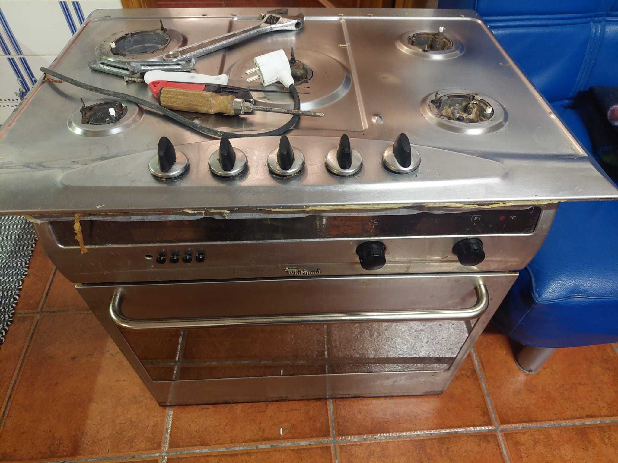 Forno e Placa a Gás Whirlpool
