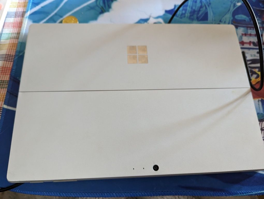 Vendo Surface Pro 6 Ecrã rachado