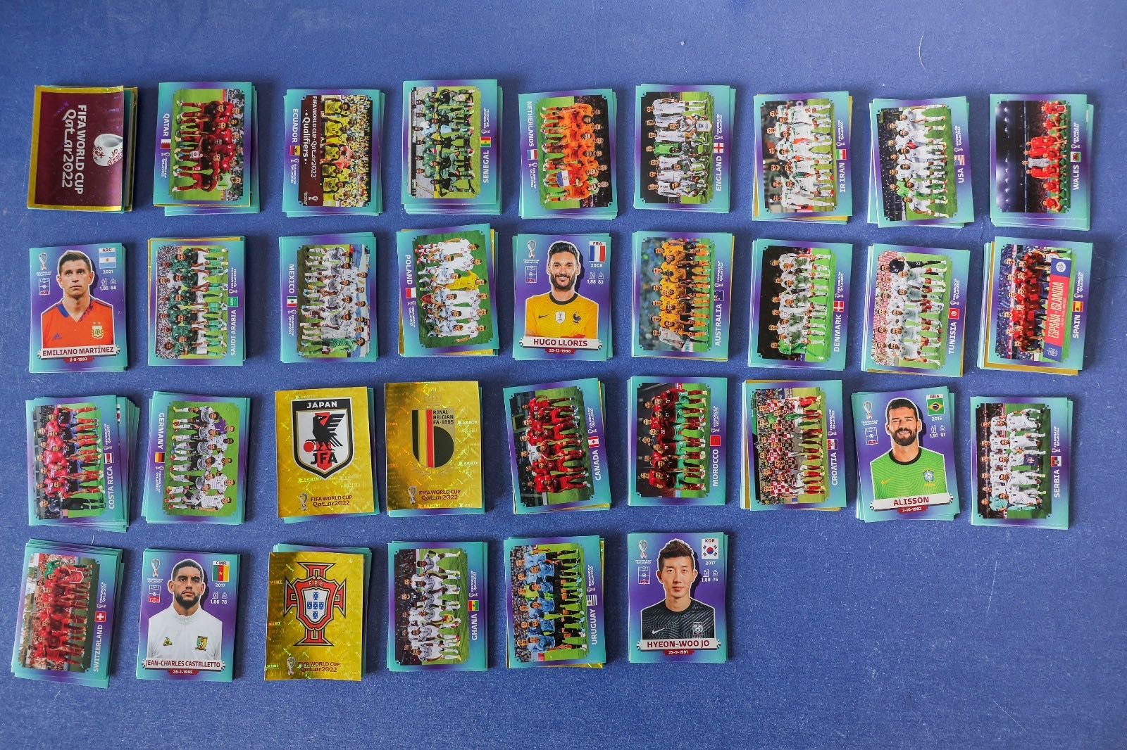 Cromos individuais Panini World Cup 2022 - Stickers normais/especiais