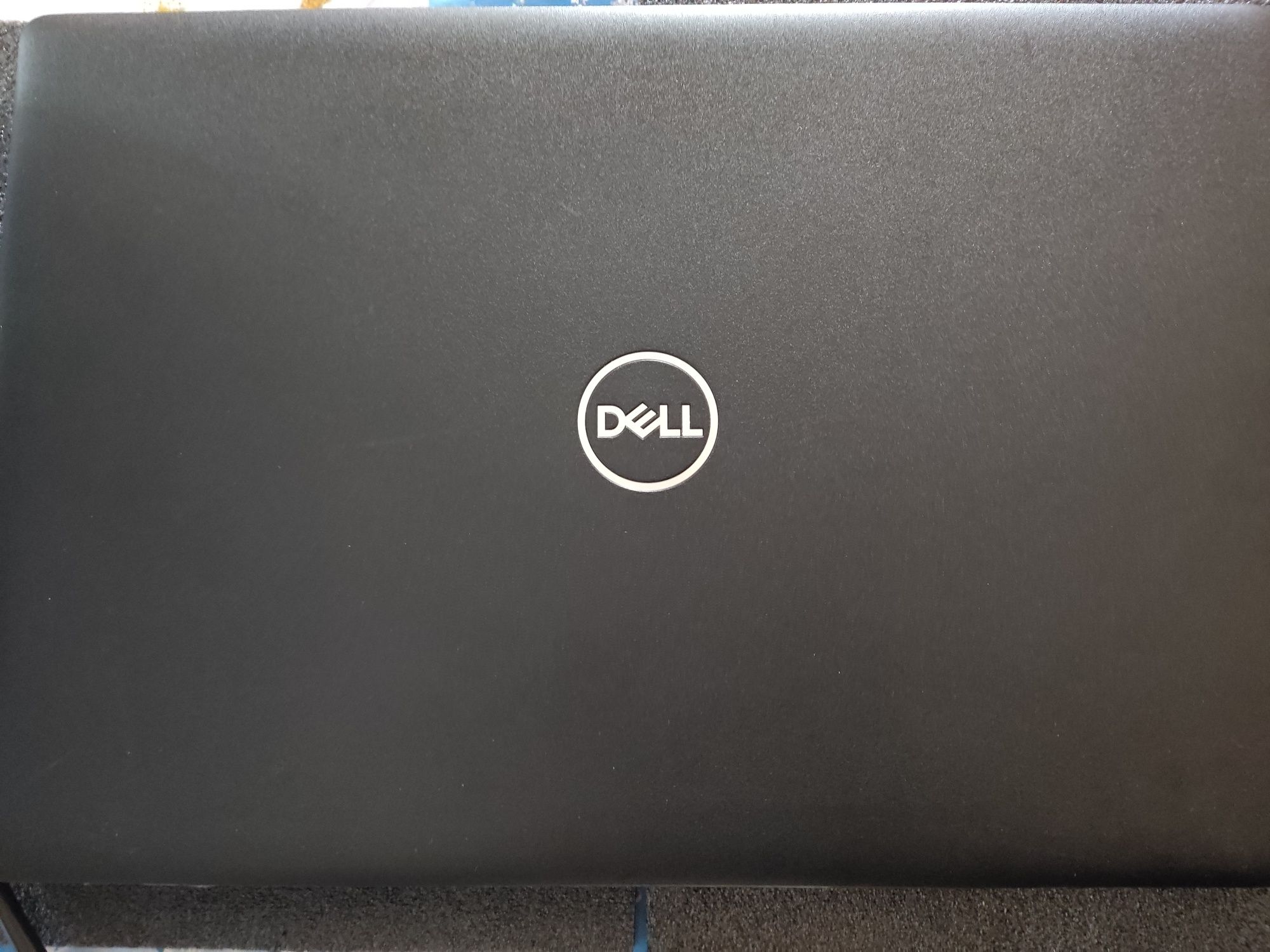 Ноутбук Dell Latitude 3500 i5-8265u