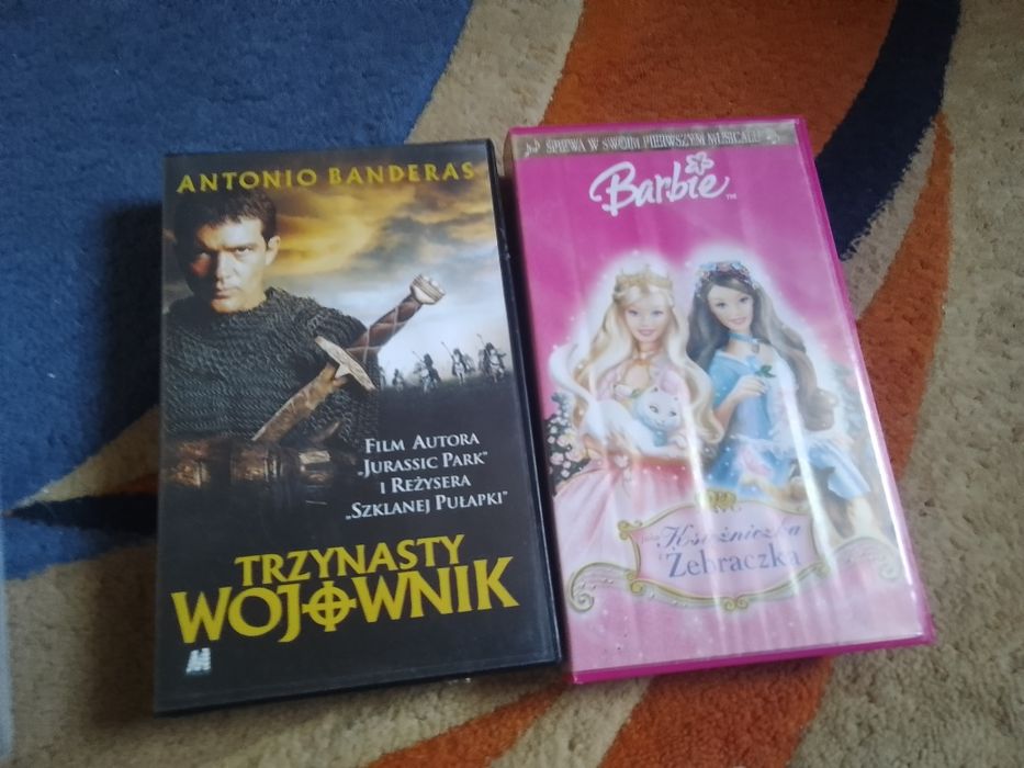 Kasety VHS 17 bajek i film