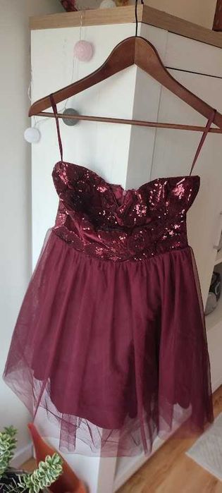 Sukienka tiulowa Mohito wizytowa balowa