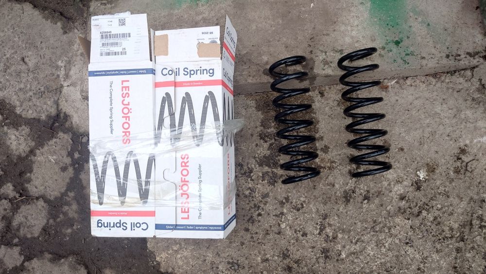 Пружини задні мерседес w203 c180