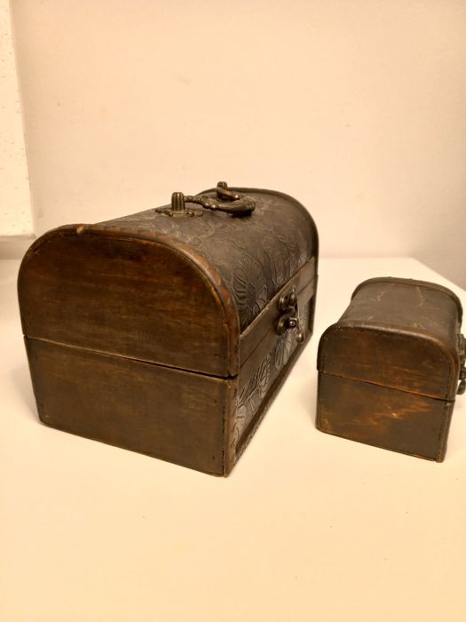 Drewniane skrzyneczki na biżuterię i kosmetyki