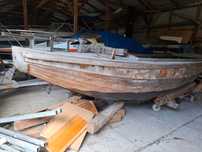 jacht motorowy drewniany 670