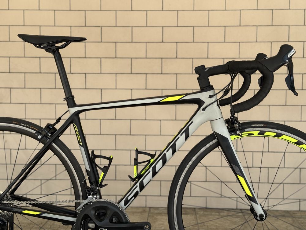 Bicicleta estrada scott addict 10 Carbono