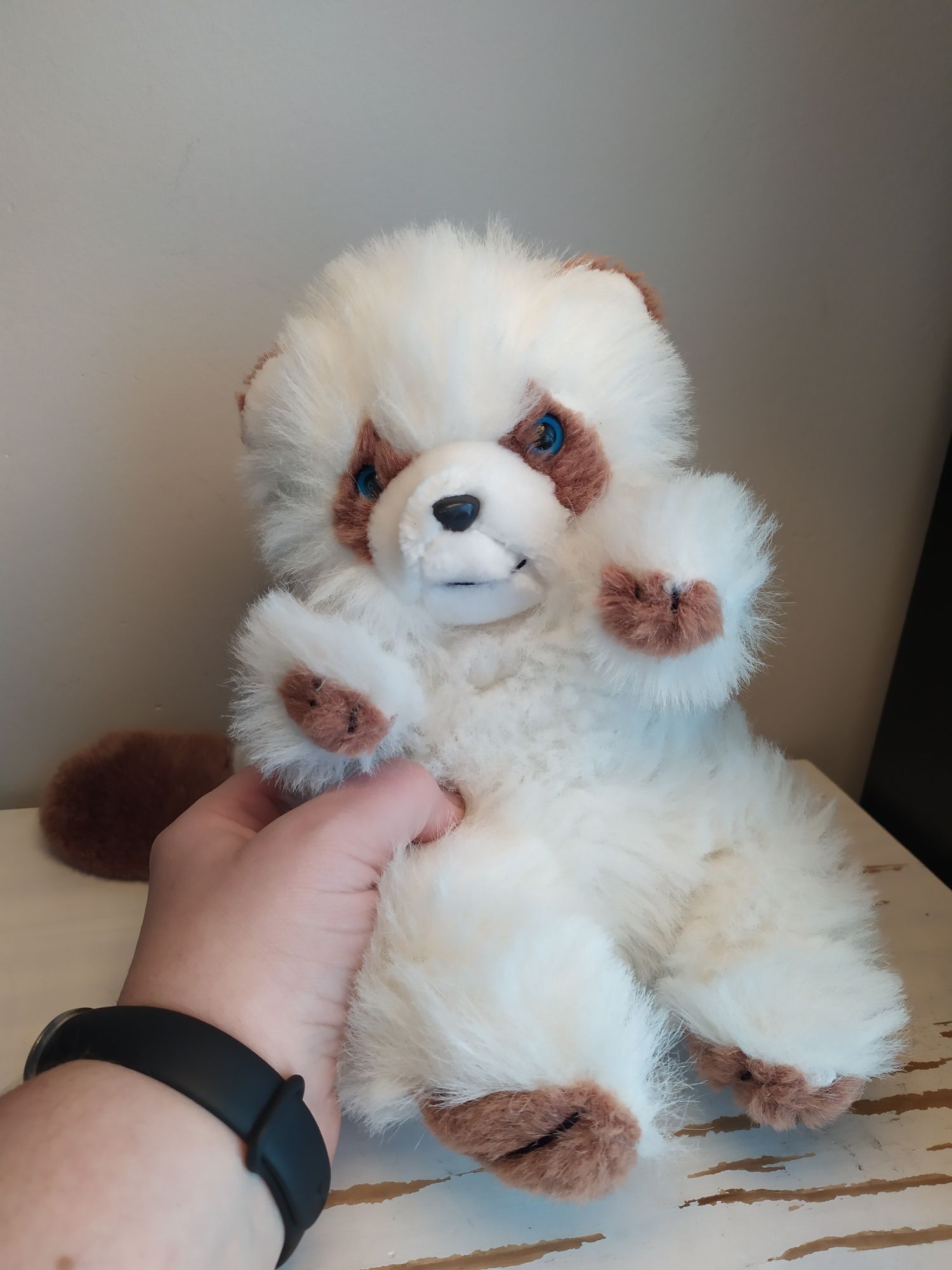 Biały szop pracz albinos Anna Club Plush vintage maskotka pluszak przy