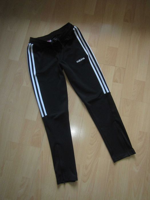 ADIDAS spodnie dresowe rozm.152