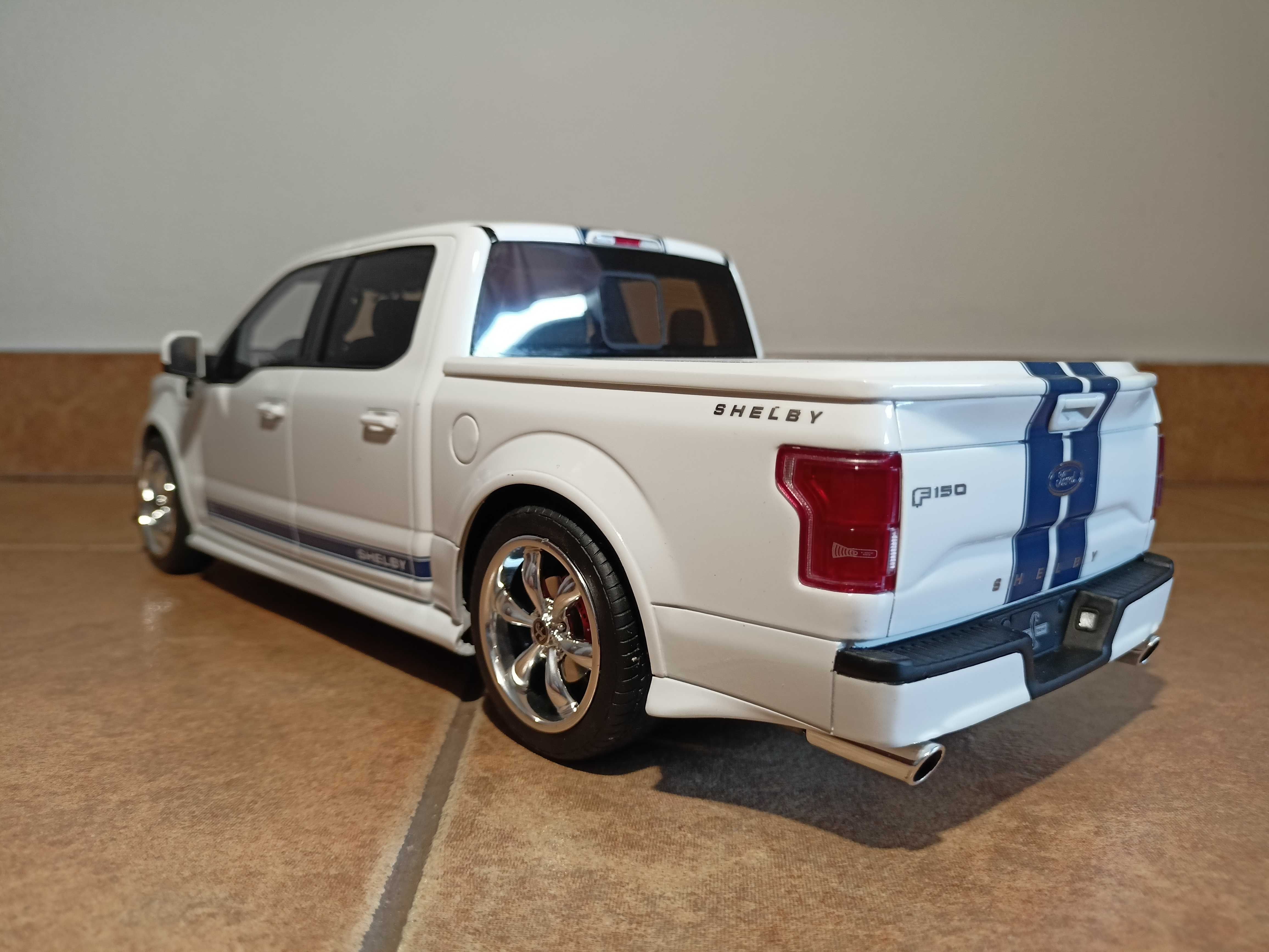 Shelby Ford F150 Super Snake GT824 model w skali 1:18 GT Spirit