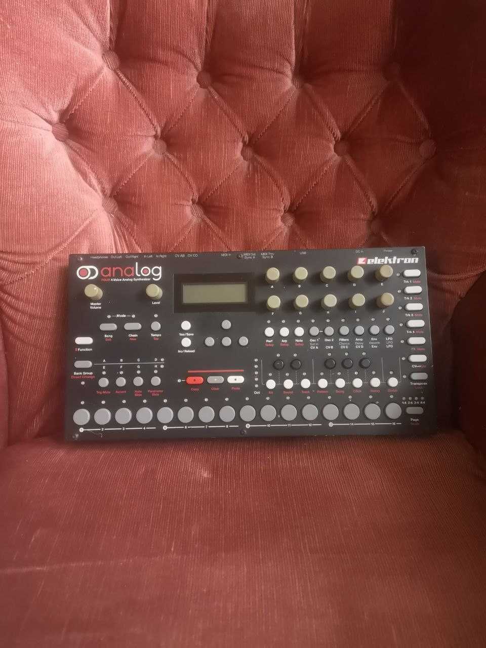 ELEKTRON Analog 4 mkI [Modificada INDIV. OUT RARE!]