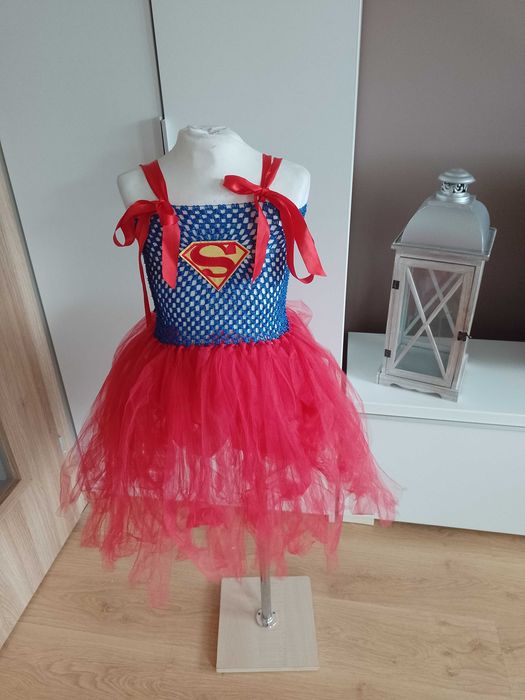 NOWY strój karnawałowy SUPERBOHATERKA SUPERMANKA kostium 110/116 (1)