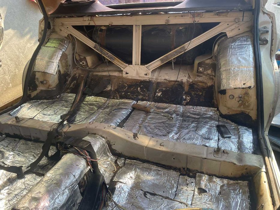 Виброизоляция авто, шумоизоляция Standart 2мм 330х500мм 50мкм шумка