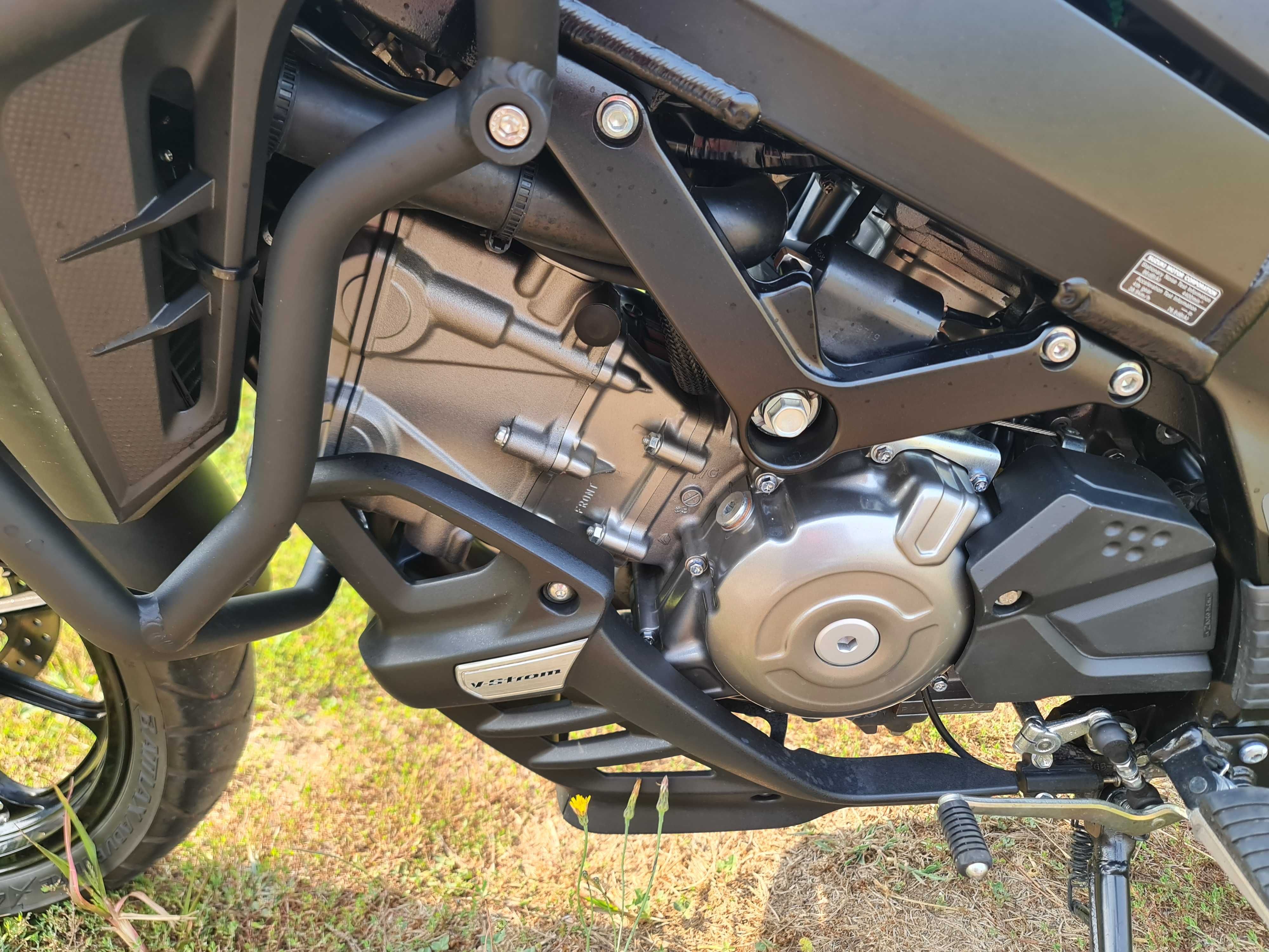 V-Strom 650 - ano 2020 - kms7300