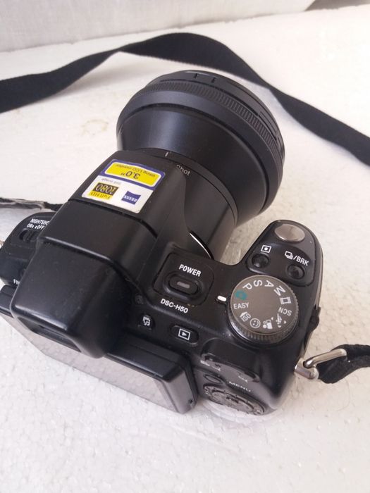 Продается фотоаппарат Sony  DSC-H50