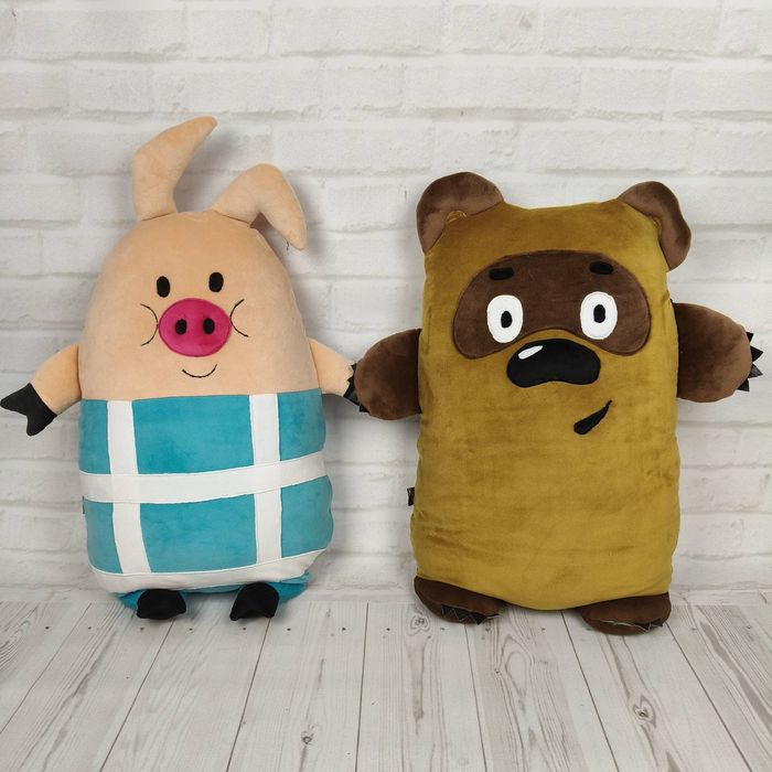 Винни-пух. Пятачок. Мягкая игрушка Винни. Мягкая игрушка Пятачок.