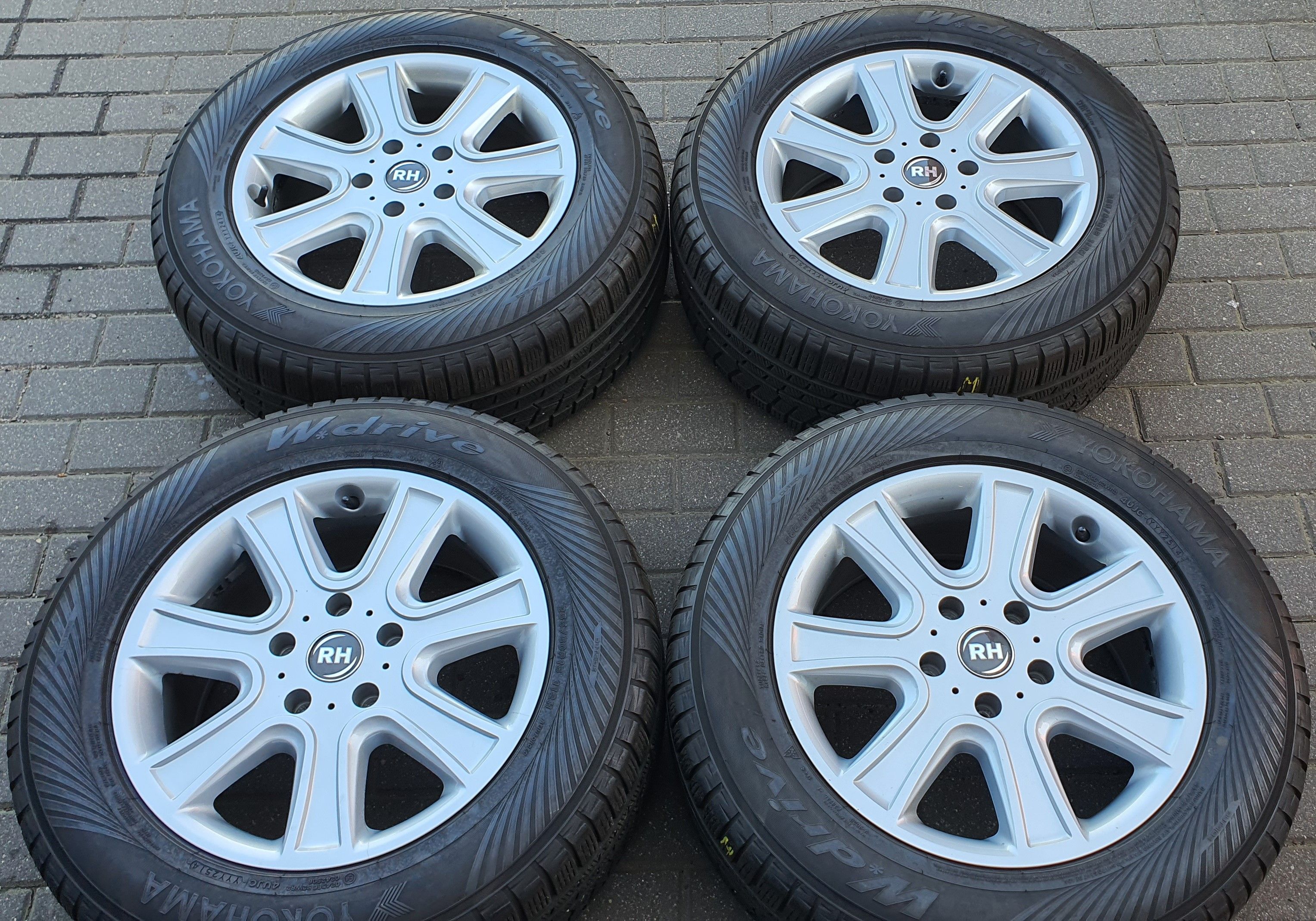 4x Felgi aluminiowe RH 8.5 x 18 5x130 ET50 Porsche Cayenne VW Touare