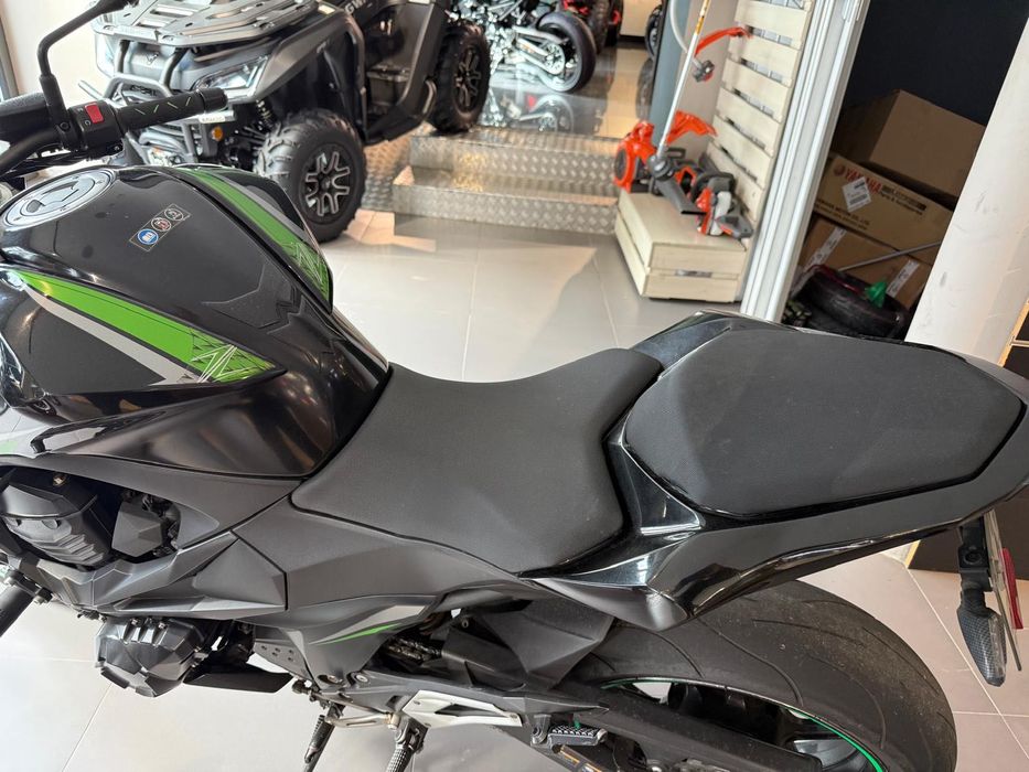 Kawasaki z800 performance