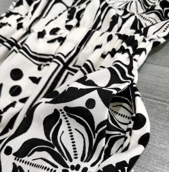 Дизайнерское платье  комбинезон шорты  с принтом, L/XL