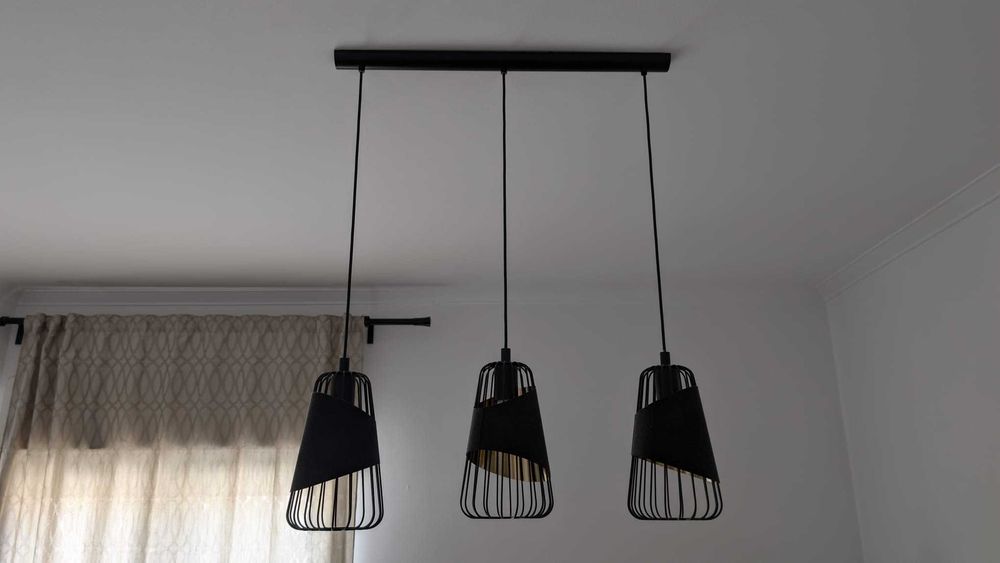 candeeiro teto Preto e Ouro / Dourado - impecável