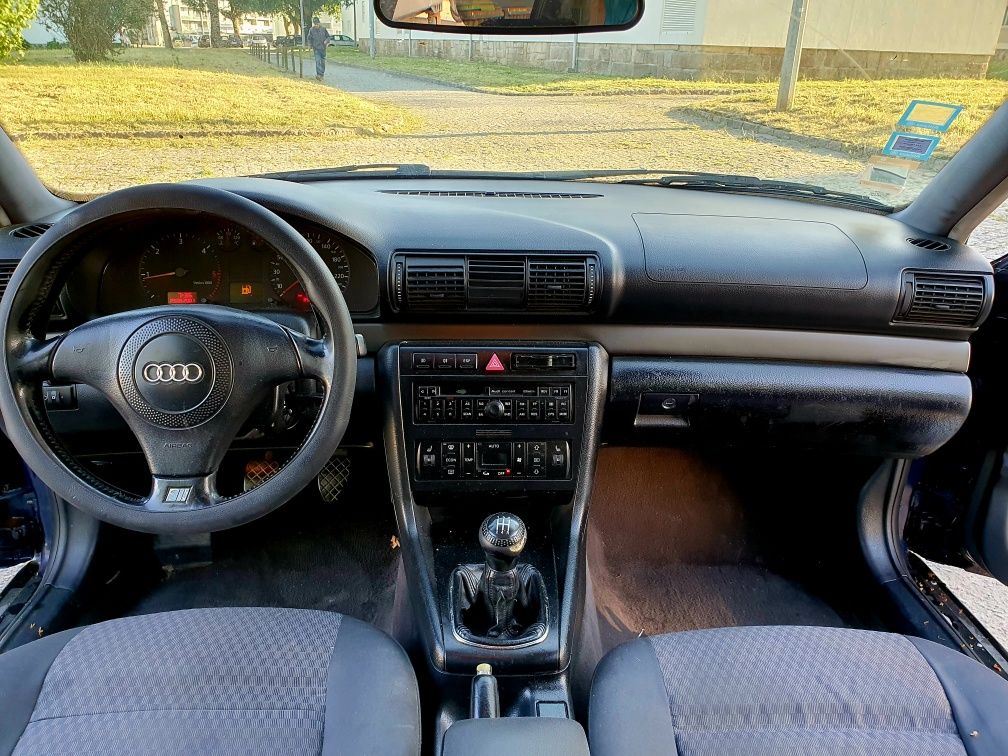 Audi A,, vriant 1.9,tdi 115cv motor pd an 2001 impecável aceito retoma