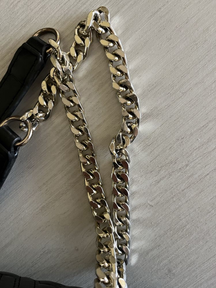 Bolsa versace preta com dourado