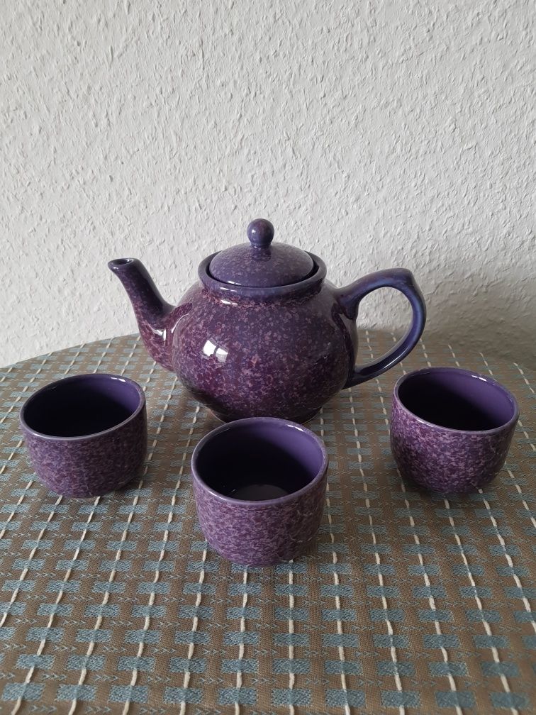 Чайный набор для заварки чая из керамики.