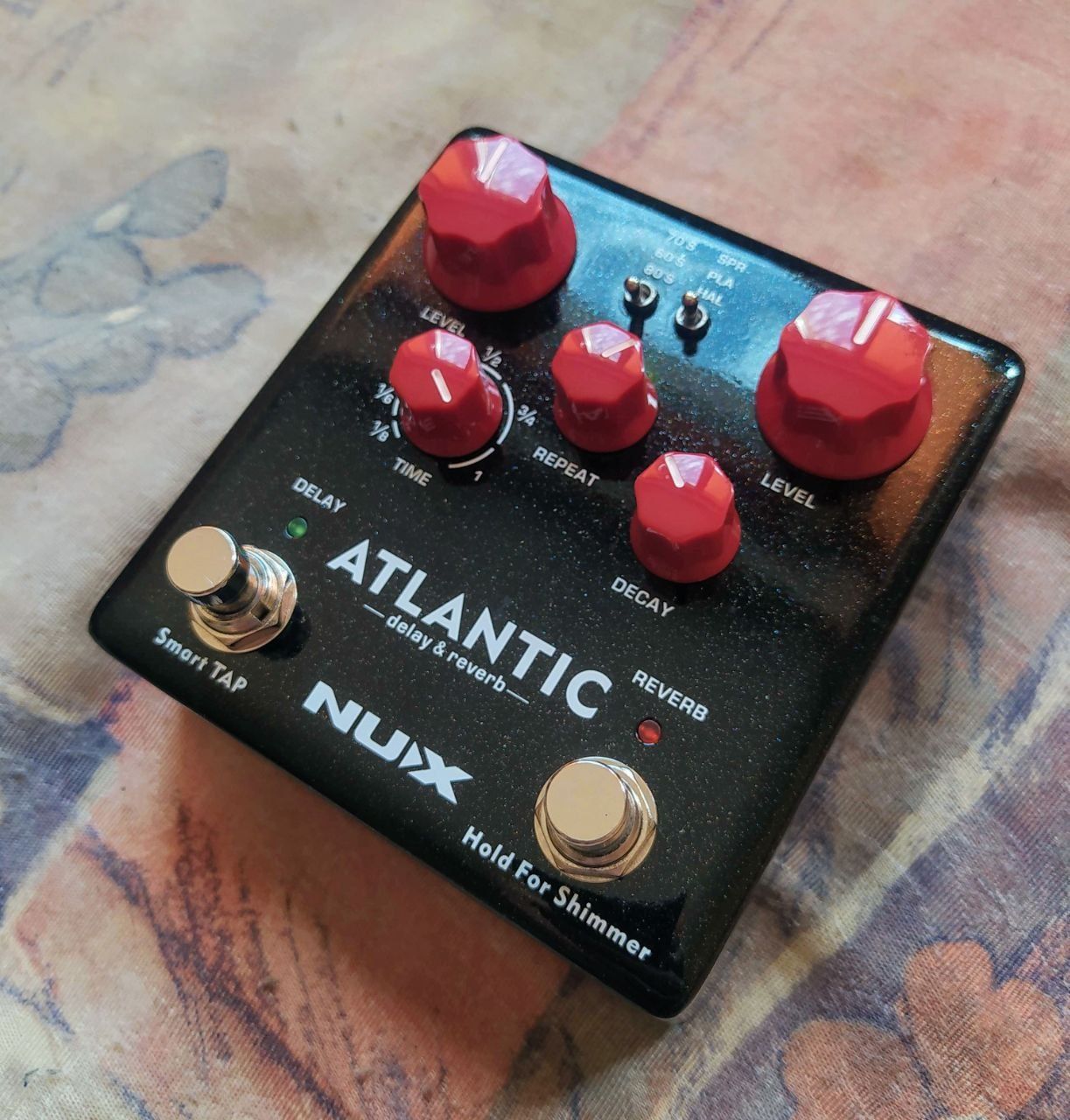 Nux Atlantic reverb and delay