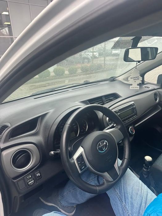 Toyota Yaris Sprzedam Toyotę Yaris