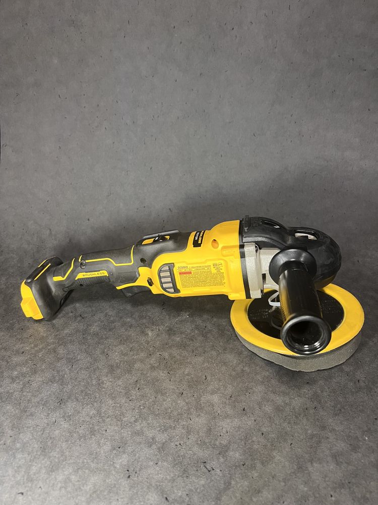 Акумуляторна полірувальна машина DeWALT DCM849