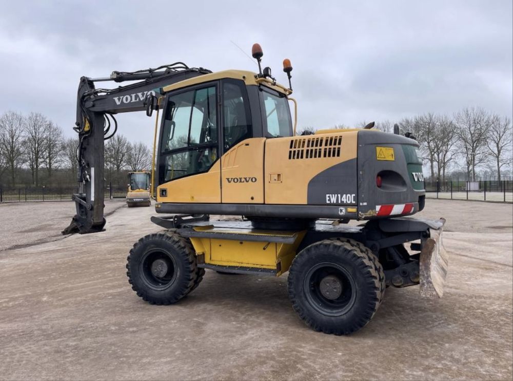 Volvo ew140c 2009 рік