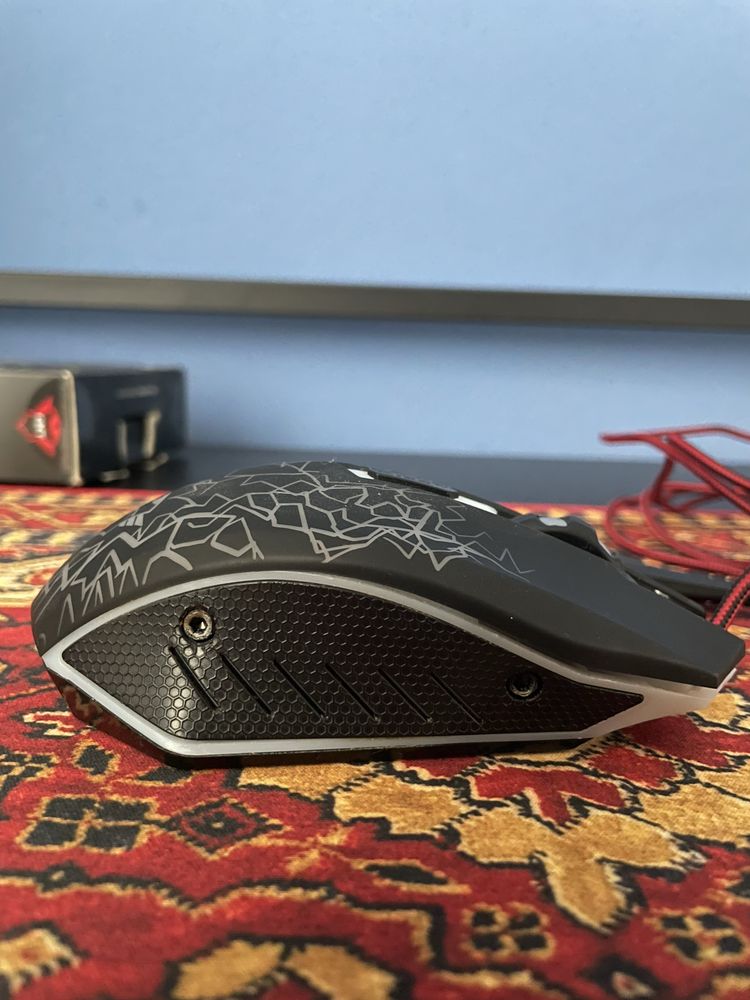 Myszka Trust GXT105