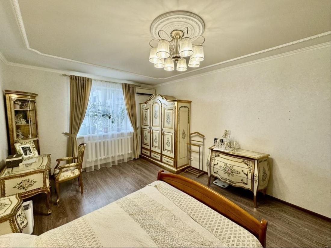 Продам 2 к кв Днепр Центр Поля