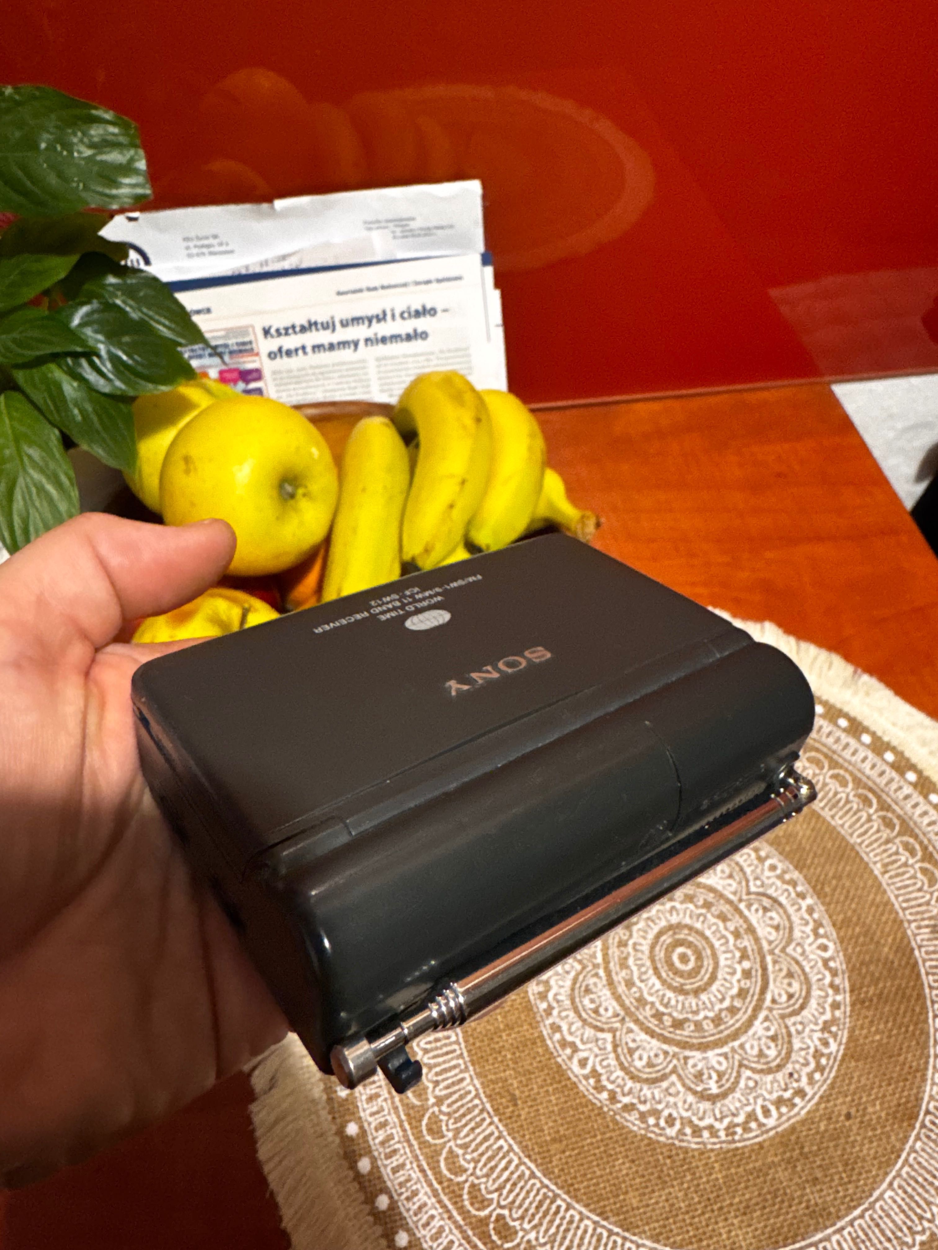 Sony ICF-SW12 11-pasmowy odbiornik. Radyjko globalne.