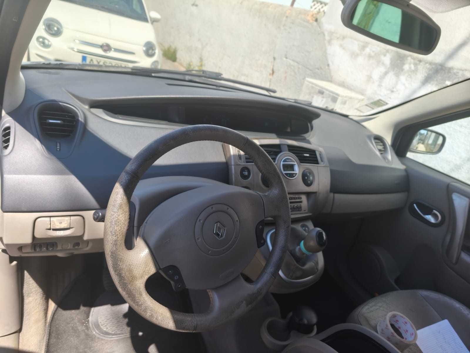 Grand Scénic 1.5 dCi Dynamique 2006 – 7 Lugares | Bancos em Couro