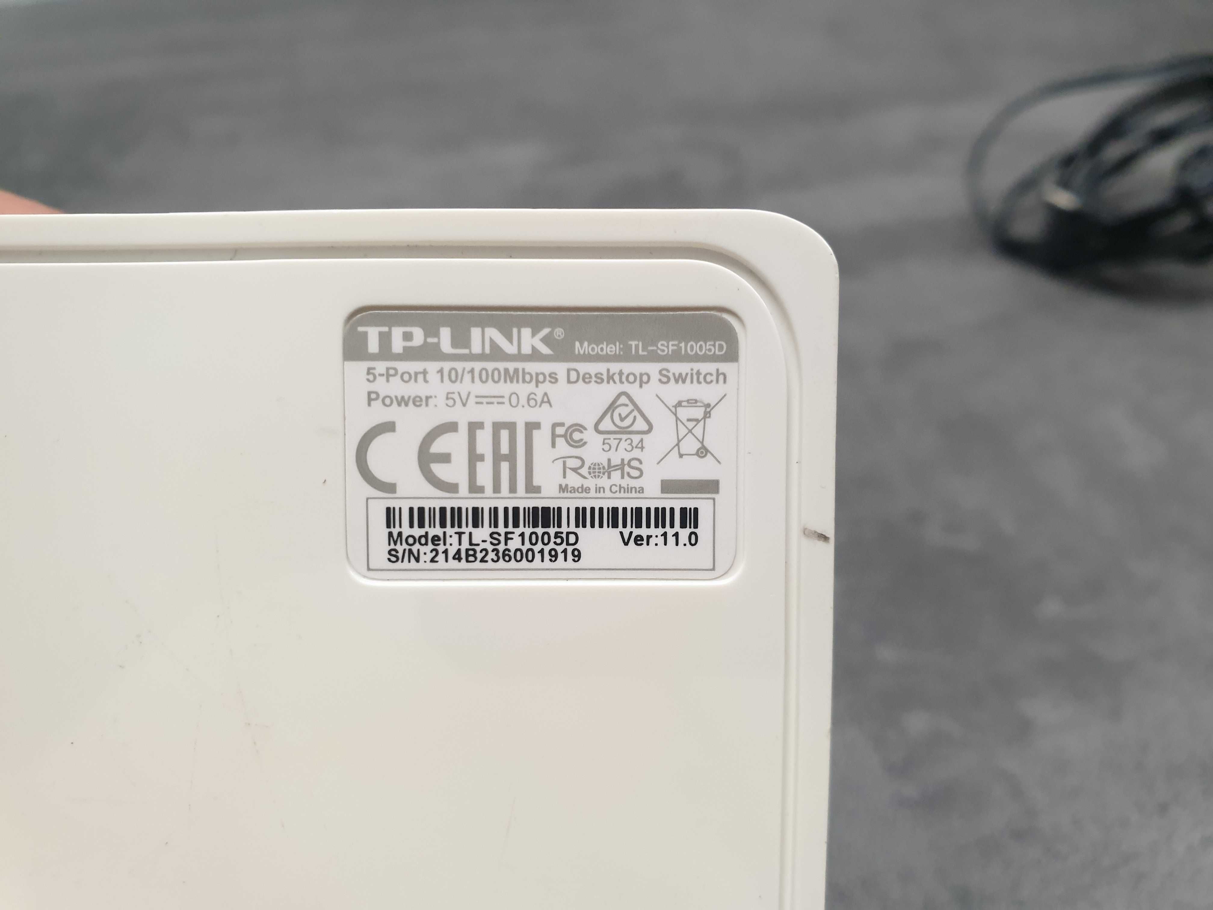 Switch 10/100 TP-Link com 5 portas (Usado)