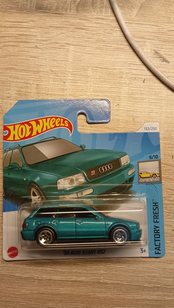hot wheels Audi avant rs2