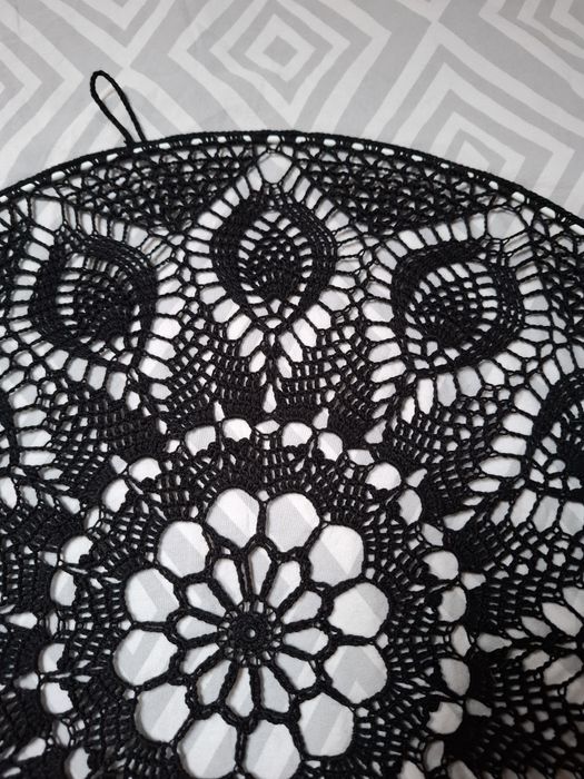 Ręcznie robiona mandala/ dekoracja ścienna – czarna