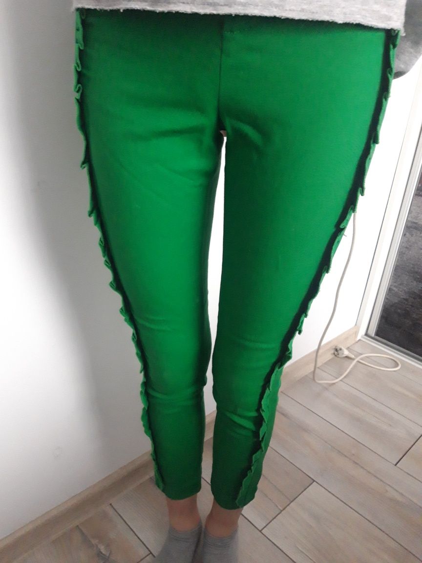 4 pary jeansów 146 cm