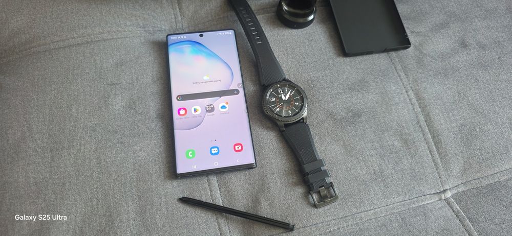 Samsung NOTE 10 PLUS 12Gb/256Gb  + Smartwatch Samsung GEAR S3 FRONTIER