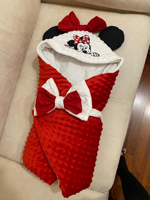 Конверт на виписку для дівчинки з шапкою