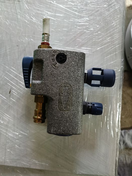 Sprzedam kocioł gazowy bufor Viessman super stan Gwarancja