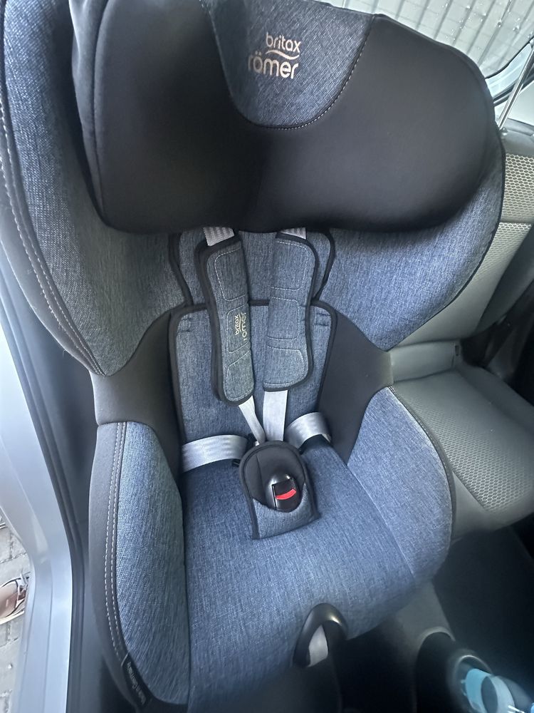 Продаж терміново автокрісло Britax Trifix2 i-Size