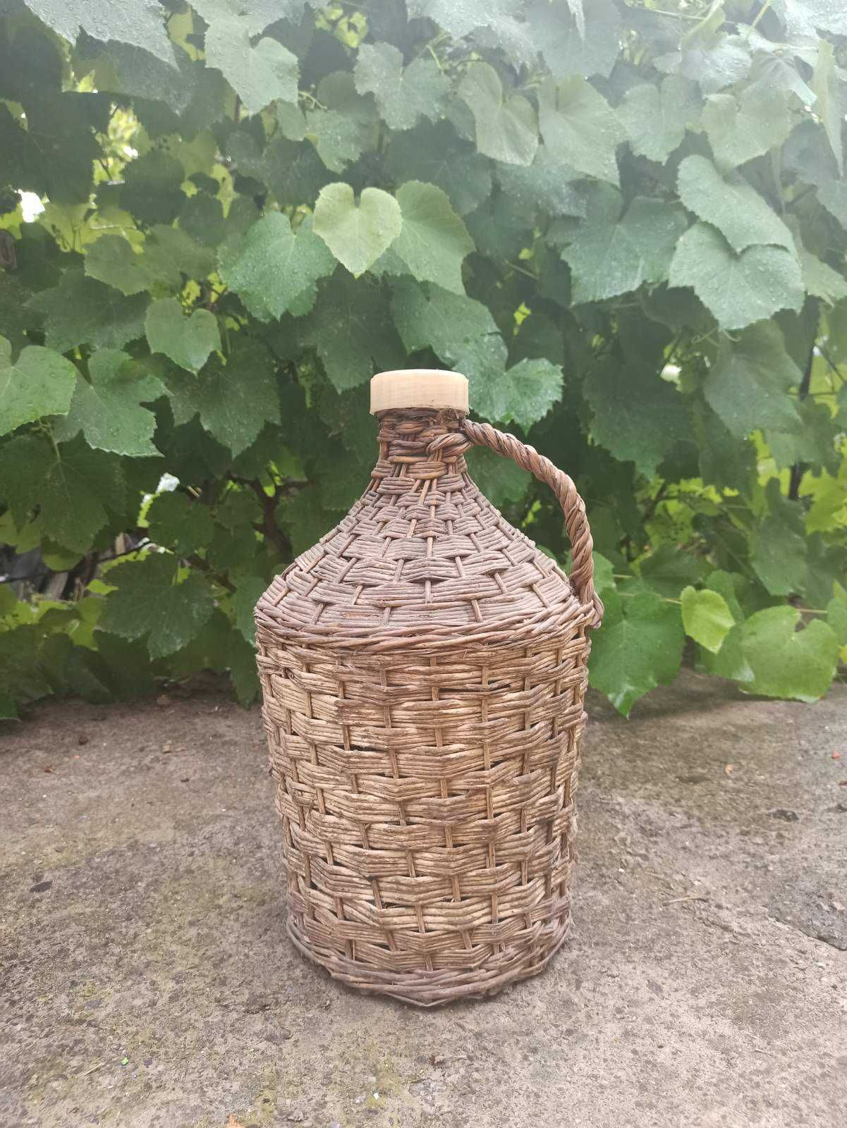 Бутыль стеклянный для вина времён СССР