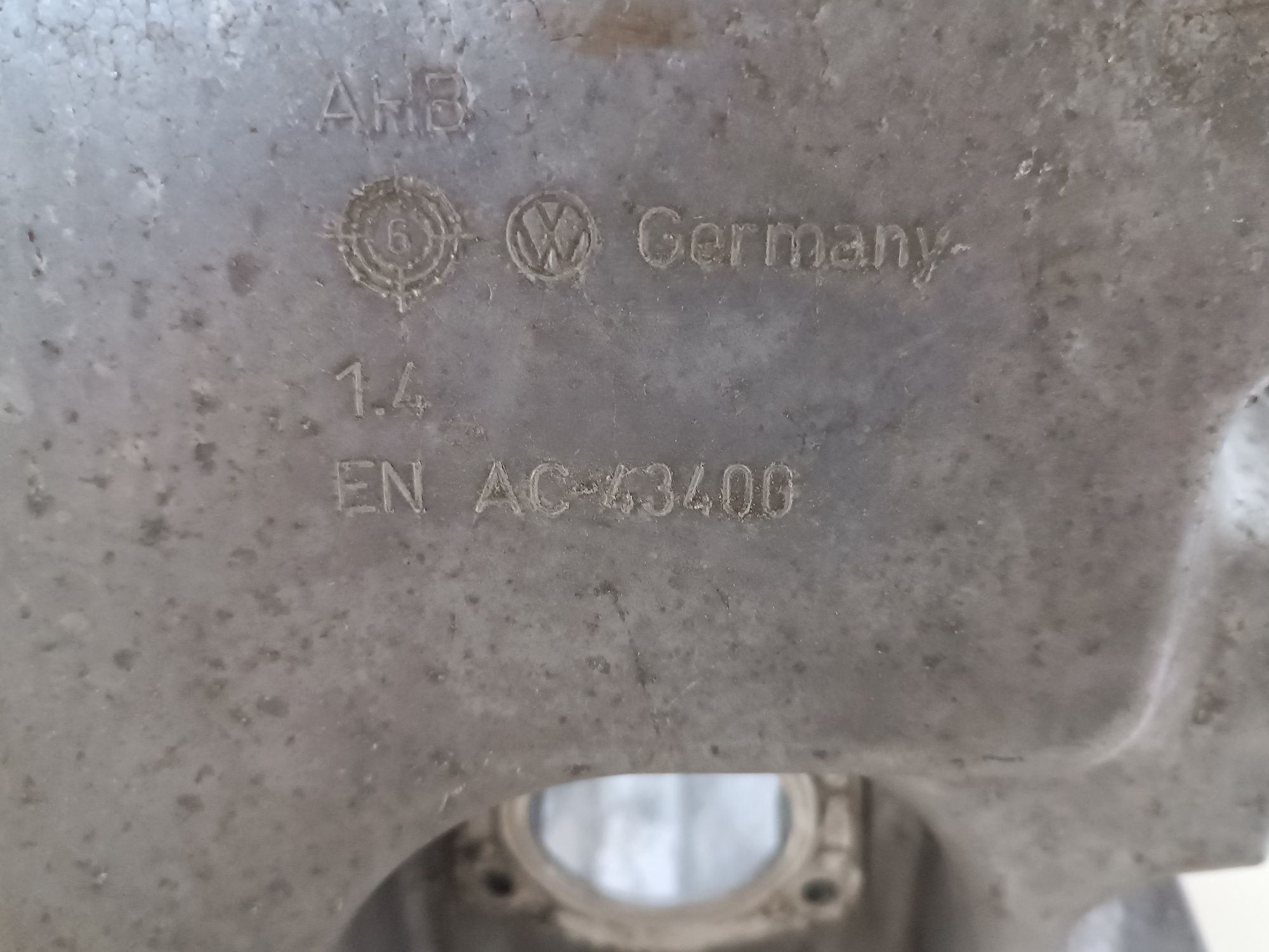 038 103 603 AG VAG піддон масляний VW T5 1.9 tdi 03-09 ORIGINAL