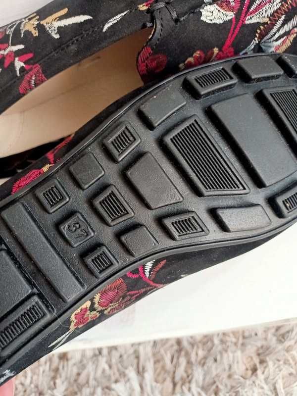Nowe mokasyny zapato skórzane kwiaty rozmiar 37