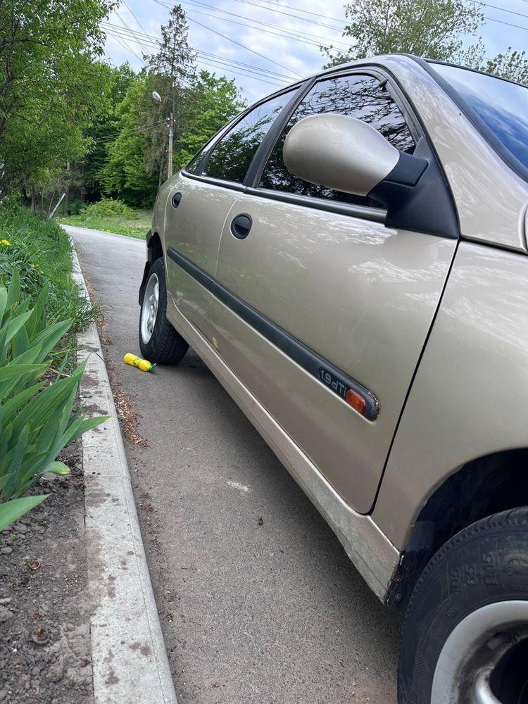 Renault laguna 1 1.9 tdi терміново