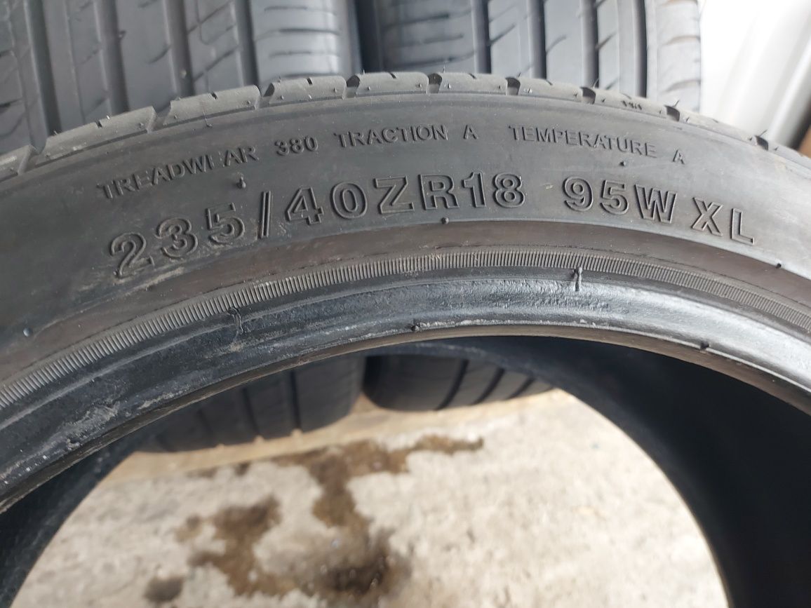 235/40 R18 95W XL комплект літніх шин 2020року